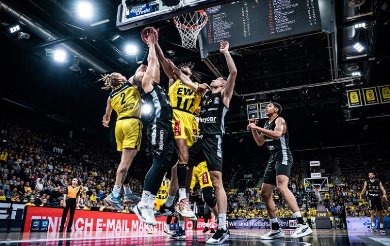 EWE Baskets Oldenburg – Basketball Löwen Braunschweig | 23. Spieltag, 2022/2023 | MAGENTA SPORT