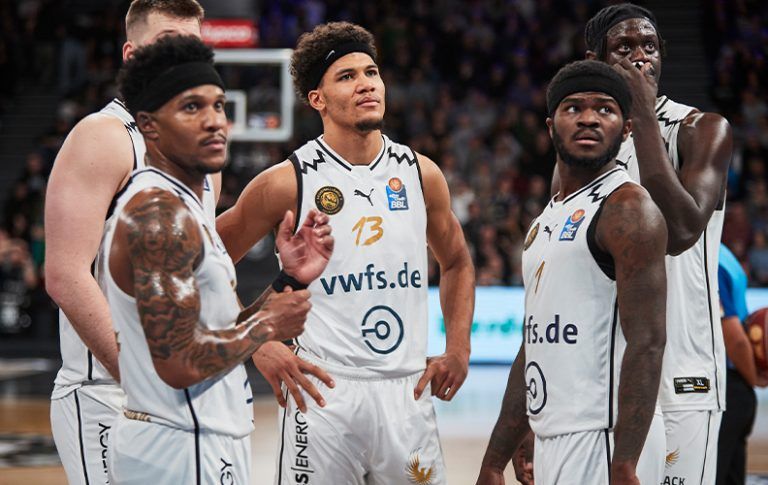 DYN-Zusammenfassung: Veolia Towers Hamburg vs. Löwen