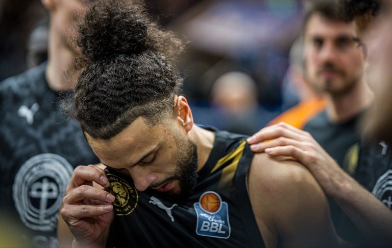 Löwen unterliegen Würzburg in der Schlussphase