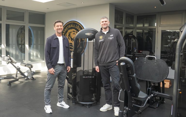 Starke Partnerschaft: Neuer Kraftraum für die Löwen mit MATRIX Fitness