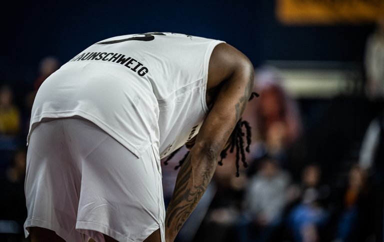 Löwen unterliegen SEAWOLVES nach schwacher erster Halbzeit