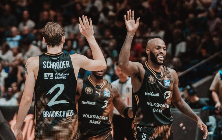 IMPRESSIONEN: Basketball Löwen vs. ROSTOCK SEAWOLVES